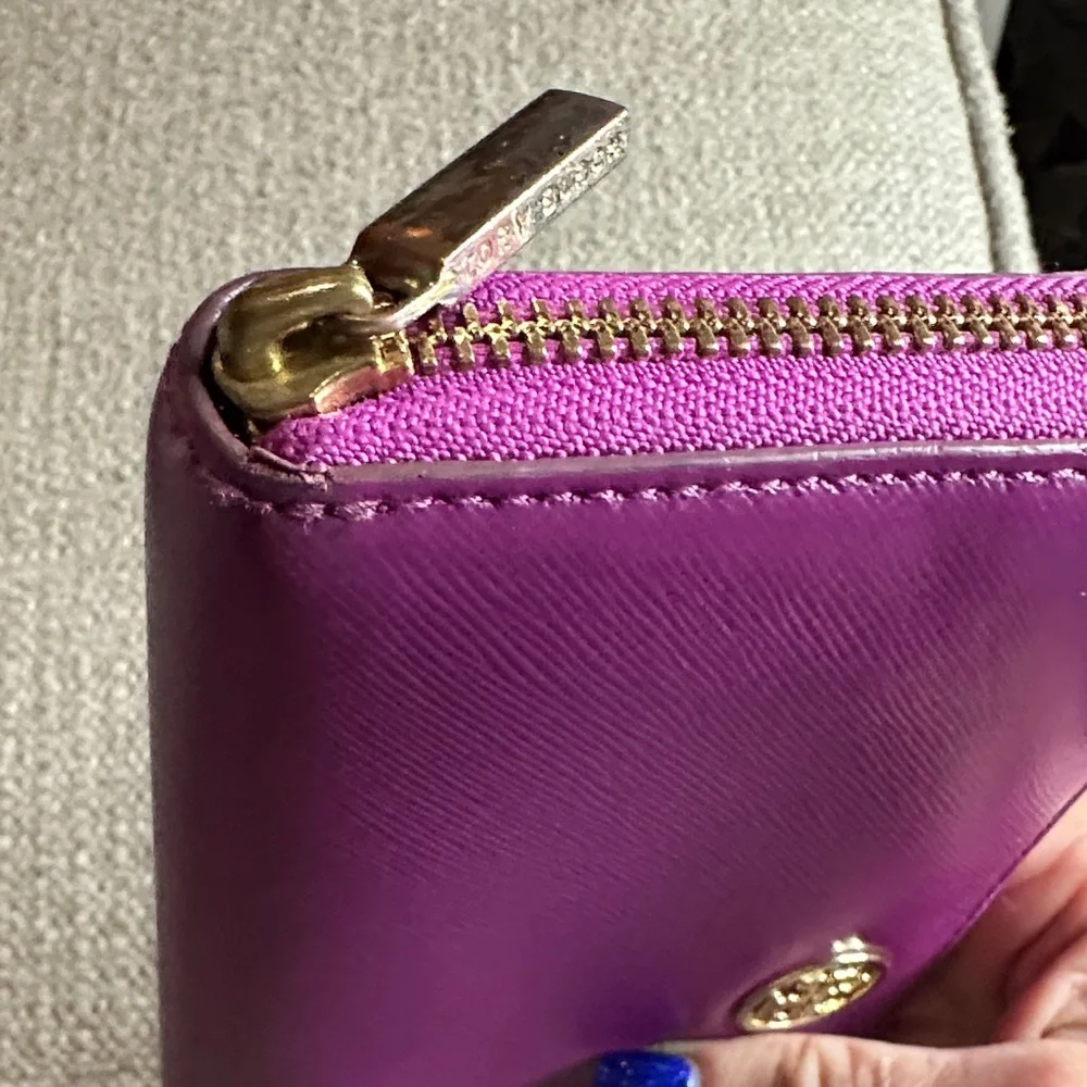 Tory Burch Magenta/Plum Leather Zip-Around Continental Wallet